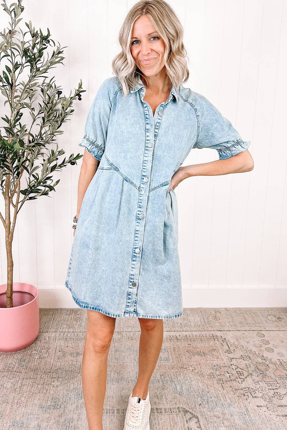 Mineral Wash Ruffled Short Sleeve Buttoned Denim Dress: Beau Blue / S / 82%Cotton+10%Polyester+8%Viscose